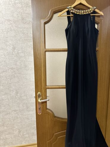 zhenskie kupalniki s ryushami: Вечернее платье, Макси, S (EU 36)