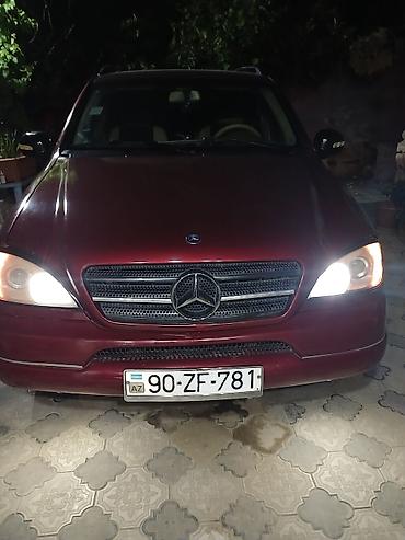 qirmizi masin: - Növ: SUV, 5 qapı - Korpus rəngi: tünd qırmızı/bordo - Salon: açıq — 2