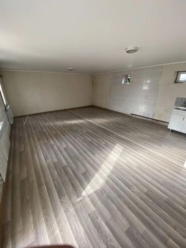 Долгосрочная аренда домов: 40 м², 2 комнаты, Теплый пол, Бронированные двери, Забор, огорожен