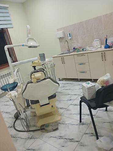 Салонные, медицинские кресла: Stomatoloji kabinet üçün tam təchizatlı diş həkimi kreslosu və iş — 2