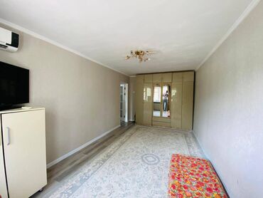 дешевые квартиры в оше: 2 комнаты, 41 м², Хрущевка, 4 этаж, Евроремонт