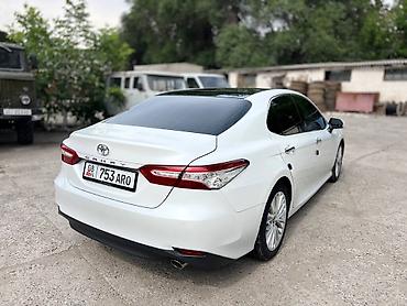 Toyota: Toyota Camry: 2018 г., 2.5 л, Автомат, Бензин, Седан — 5