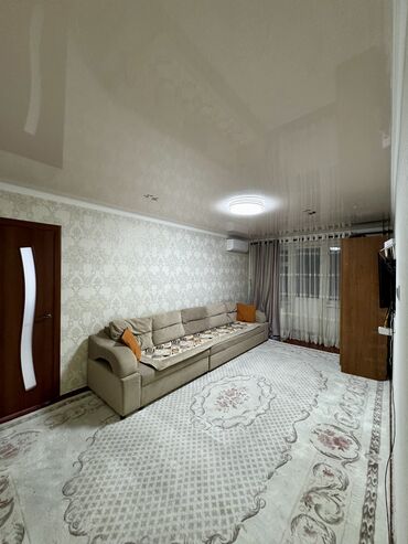 купить квартиру бишкек центр: 2 комнаты, 44 м², 104 серия, 2 этаж, Косметический ремонт