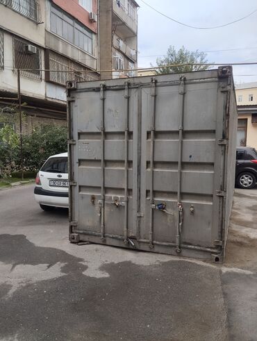 konteynerlər: Konteyner 5500 manata çürük pas yoxdu