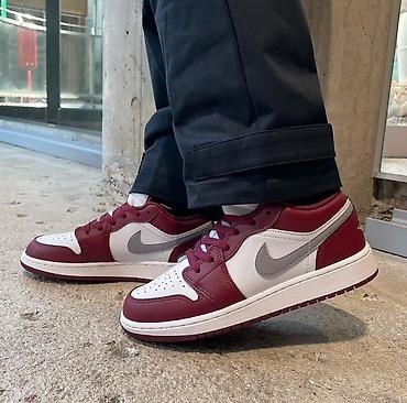 jordan 1: Кроссовки Nike Air Jordan 1 Low
Размер 38, цена договорная. Пишите — 1