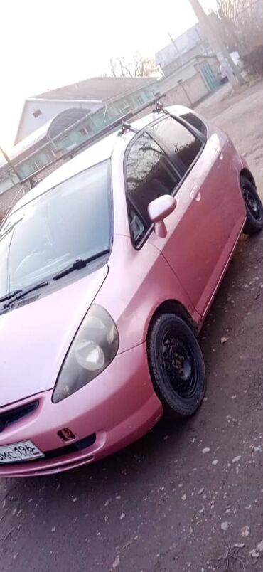 фит карапка: Honda Fit: 2001 г., 1.3 л, Вариатор, Бензин, Универсал