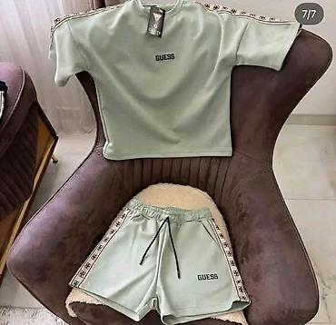 romboidi: GUESS i nike ženski komplet – majica kratkih rukava + šorts Turska — 5