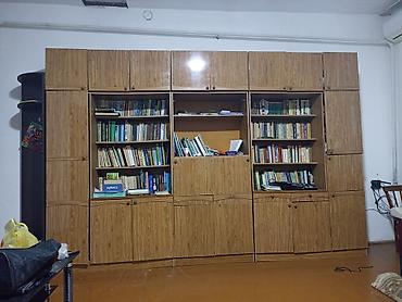 study table: Стенка-шкаф, Тип стенки-шкафа: Модульная, Для зала, Б/у, Особенности: Для хранения посуды — 1