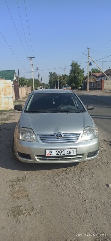 купить машину недорого автомат: Серебристый седан Toyota Corolla с передним приводом. Атомат 1.6 год