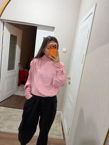 Другая женская одежда: Подборка женской одежды: 1) Кофта трикотажная серого цвета - Фасон — 12