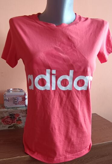 majice za punije žene: Adidas, XS (EU 34), S (EU 36), Pamuk