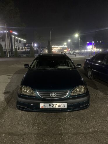 Toyota: Toyota Avensis: 2001 г., 1.8 л, Механика, Бензин, Универсал