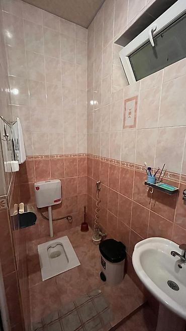 Продажа коттеджей и домов: Продается частный дом с архитектурой в классическом стиле: два уровня — 15