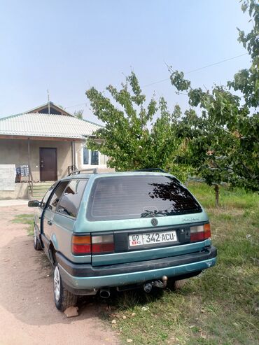 купить чехлы на гольф 4: Volkswagen Passat Variant: 1991 г., 1.8 л, Механика, Бензин, Универсал