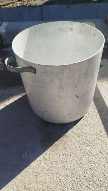 кастрюля эмалированная 40 литров: Продаю советские кастрюли СССР 30 литровые в отличном состоянии тел