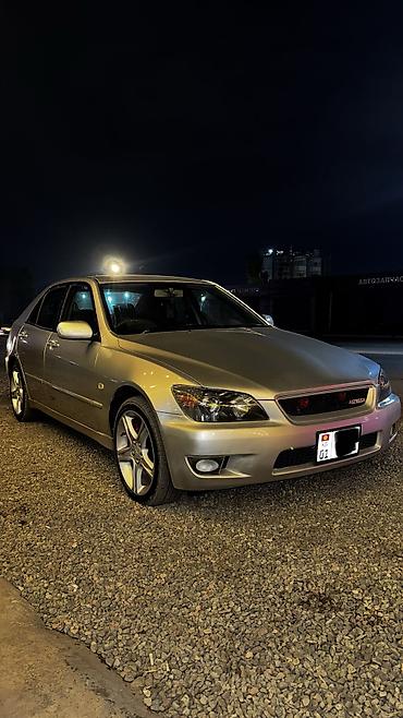100: Toyota Altezza: 2002 г., 2 л, Автомат, Бензин, Седан — 1