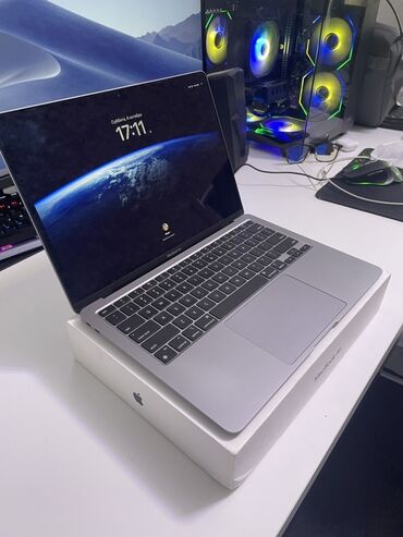макбук эир м3: Ультрабук, Apple, 13.3 "