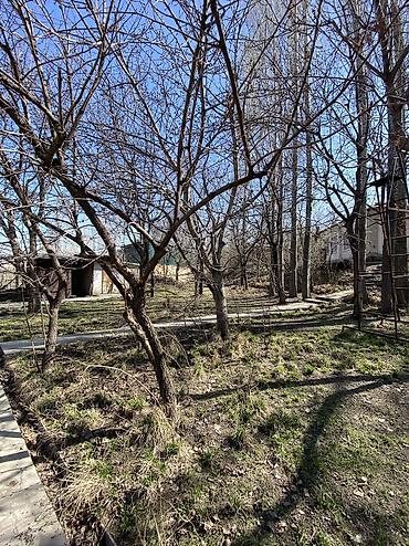 Продажа коттеджей и домов: 🏡 Үй сатылат! 📍 Дарек: Ош Шаары. Геологородок кичи району ул Абжалова — 15