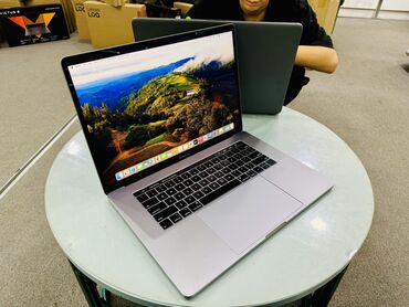 компьютерное: Ноутбук, Apple, 32 ГБ ОЭТ, Intel Core i9, 15.4 ", Колдонулган, Татаал эмес тапшырмалар үчүн, эс тутум SSD