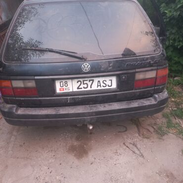 купить машину недорого автомат: Volkswagen Passat: 1989 г., 1.8 л, Механика, Бензин, Универсал