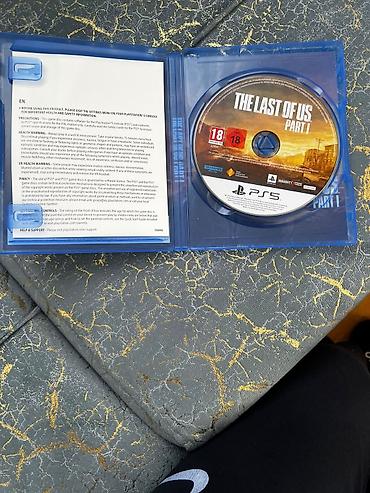 retro konsol: PlayStation 5 üçün orijinal The Last of Us Part 1 (Remake) oyun diski — 3