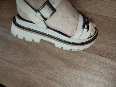 Босоножки, сандалии, шлепанцы: Босоножки at lalafo.kg — 6 Босоножки, сандалии, шлепанцы: Босоножки — 6