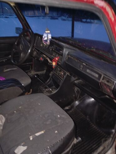 VAZ (LADA): Maşın otur sür maşındı. problemi yoxdur. Pul lazımdı deyə satılır — 7