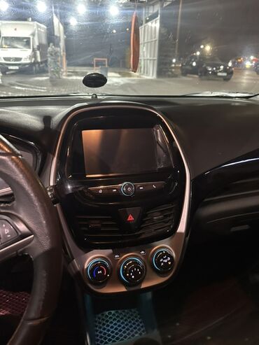 Chevrolet: Chevrolet Spark: 2017 г., Бензин, Хэтчбэк — 8