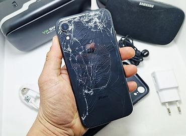 Apple iPhone: IPhone Xr, Б/у, 256 ГБ, Jet Black, Зарядное устройство, 100 % — 11