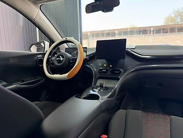 BYD E2: 2024 г., Электромобиль, Кроссовер