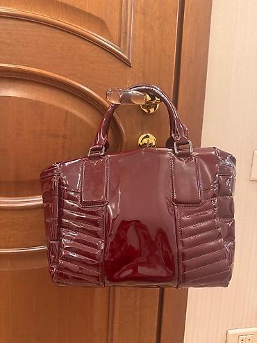 Çantalar: Tecili satilir Yaxshi veziyyetde,lak chanta,Burberry,boyuk. Лаковая — 7