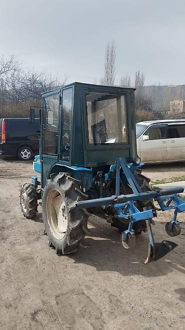 скупка пе: Колесный мини-трактор Mitsubishi D2050 с кабиной и навесным Состояние — 3