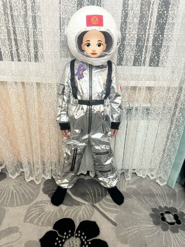 детские машины на аккумуляторе с пультом цена в бишкеке: Продаю новый костюм космонавта ручная работа