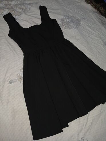 Sarafanlar: Həm sarafanhəm də don kimi istifsdə edilə bilir. Tamamilə yenidir — 3