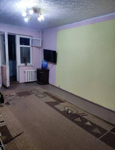 23 комнатные квартиры: 3 комнаты, 58 м², 104 серия, 2 этаж, Старый ремонт