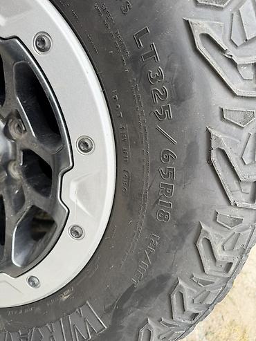 скупка шин и дисков: Комплект колес для внедорожника/пикапа: шины Goodyear Wrangler — 3