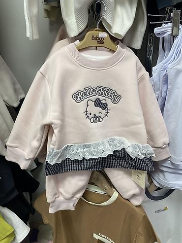 Бөбөктөр үчүн топтомдор: Детский комплект для девочки с Hello Kitty - Мягкий свитшот — 1