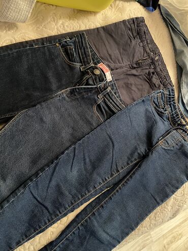 jeans salvar: Cınsler 7-8yas 3u 18azn 1ı cox ıstı saxlayır qalındır . Dıgerlerı