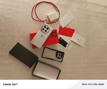 OnePlus 12, Б/у, 256 ГБ, цвет - Белый, 2 SIM