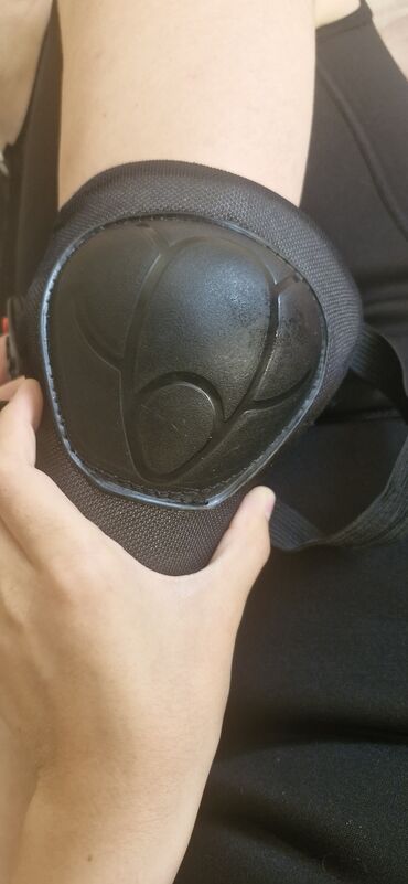 Velosiped aksesuarları: Her biri icinde qolcuq kask dizciy əlcık istifade olunmayib sadece — 10