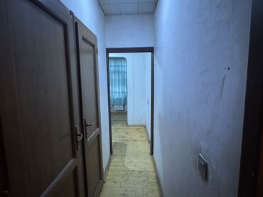Uzunmüddətli kirayə mənzillər: Təcili satılır !!! 9mərtəbəli binanın 1ci mərtəbəsi. Ev köhnə — 7