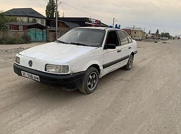 Volkswagen: Volkswagen Passat: 1988 г., Седан — 3