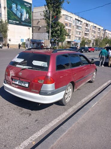 toyota avensis 2006: Продаю Тойота авенсис 2000г. выпуска. Механика 1,8. Кузов универсал