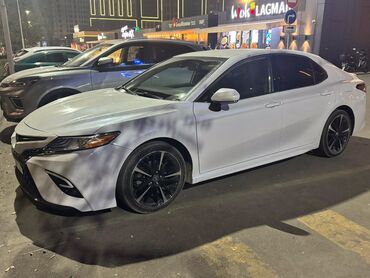 дом на колесах купить бу: Toyota Camry: 2019 г., 2.5 л, Автомат, Бензин, Седан