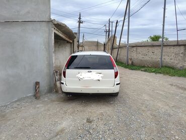 Ford: Ford Mondeo: 2 l | 2004 il Universal — 2