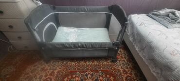 Манежи-кровати: Манеж-кровать, Б/у, Складной, Другой материал — 13