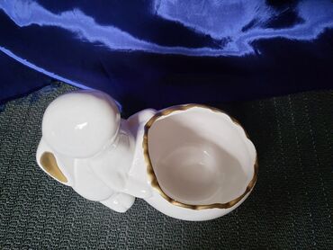 Ostalo posuđe: Figura nova Nemacka. Figura od glazirane keramike(poput porcelana) na lalafo.rs — 5 Ostalo posuđe: Figura nova Nemacka. Figura od glazirane keramike(poput porcelana) — 5