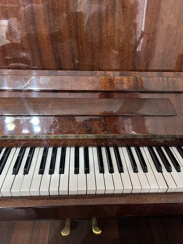 пианино ростов дон: Продаю пианино в хорошем состоянии,срочно !