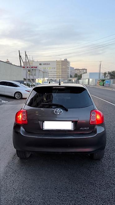 фит 2007: Toyota Auris: 2007 г., 1.5 л, Вариатор, Бензин, Хэтчбэк — 7