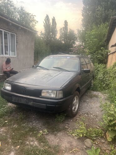 электромобиль в рассрочку в бишкеке: Volkswagen Passat: 1991 г., 1.8 л, Механика, Бензин, Универсал